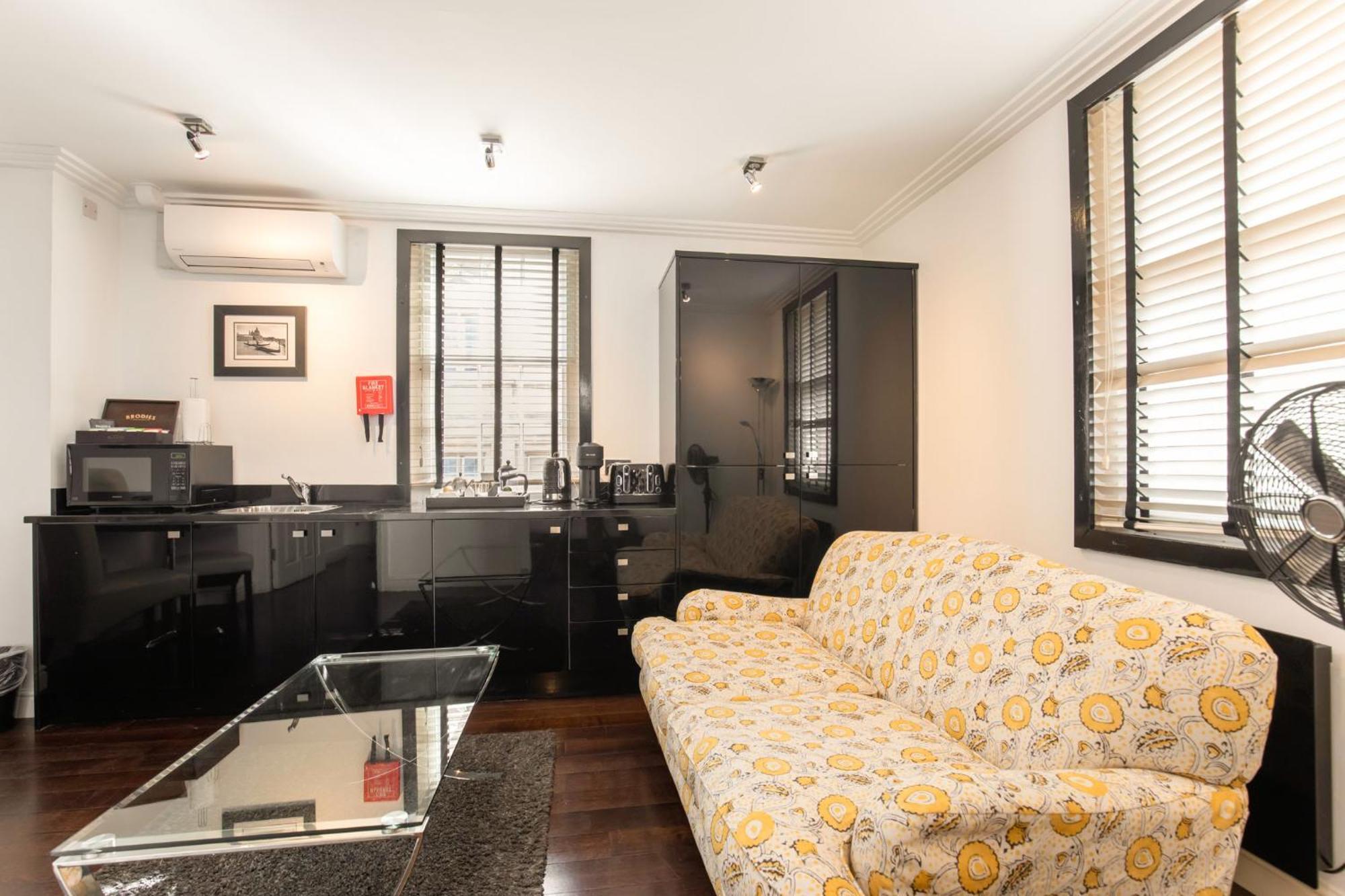Strozzi Palace Suites By Mansley Cheltenham Buitenkant foto