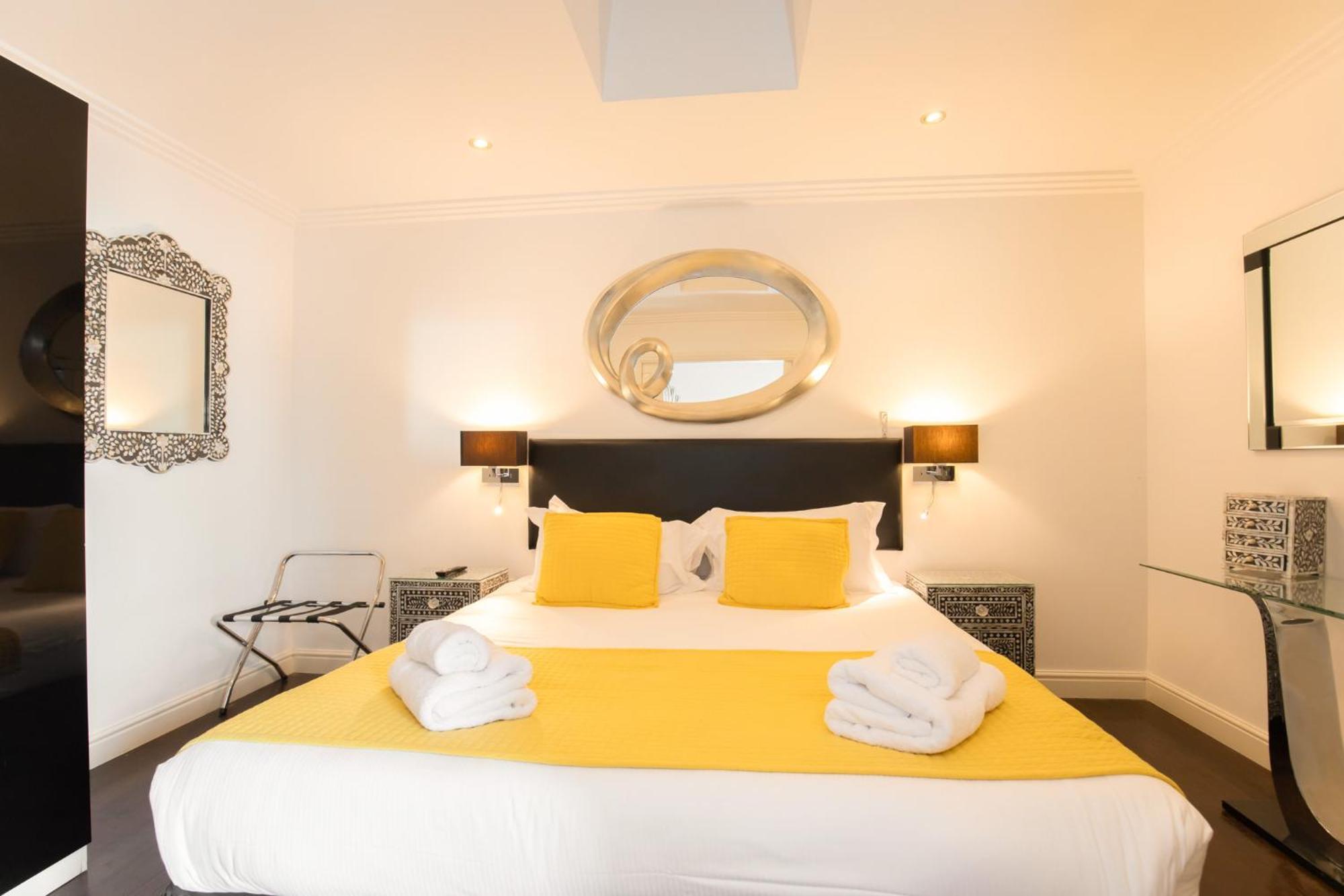 Strozzi Palace Suites By Mansley Cheltenham Buitenkant foto