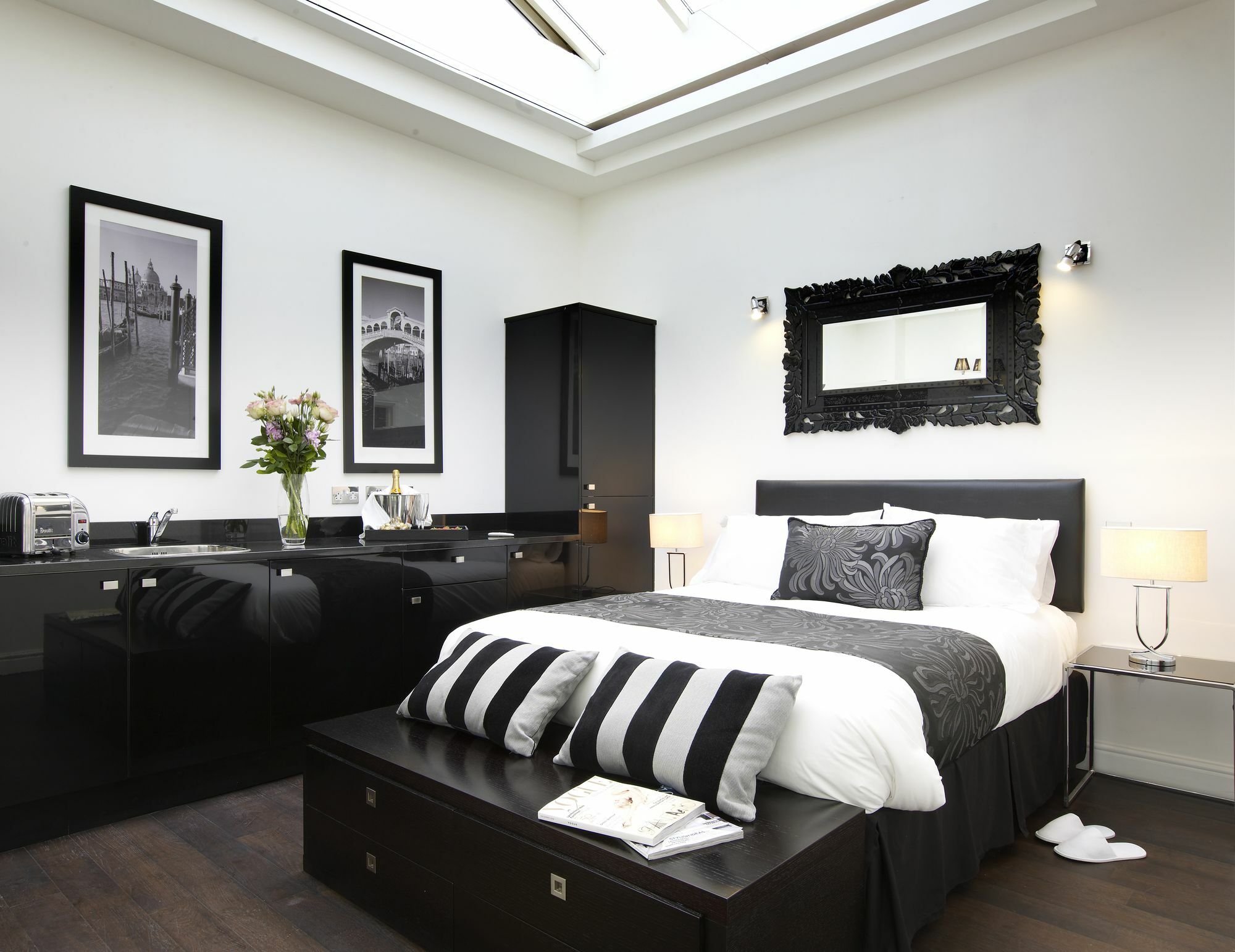Strozzi Palace Suites By Mansley Cheltenham Buitenkant foto
